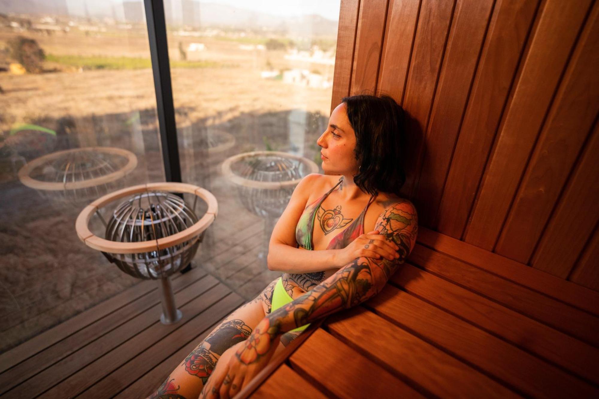 Bajo Estrellas Hotel Contemporaneo บาเย เด กัวลาลูเป ภายนอก รูปภาพ