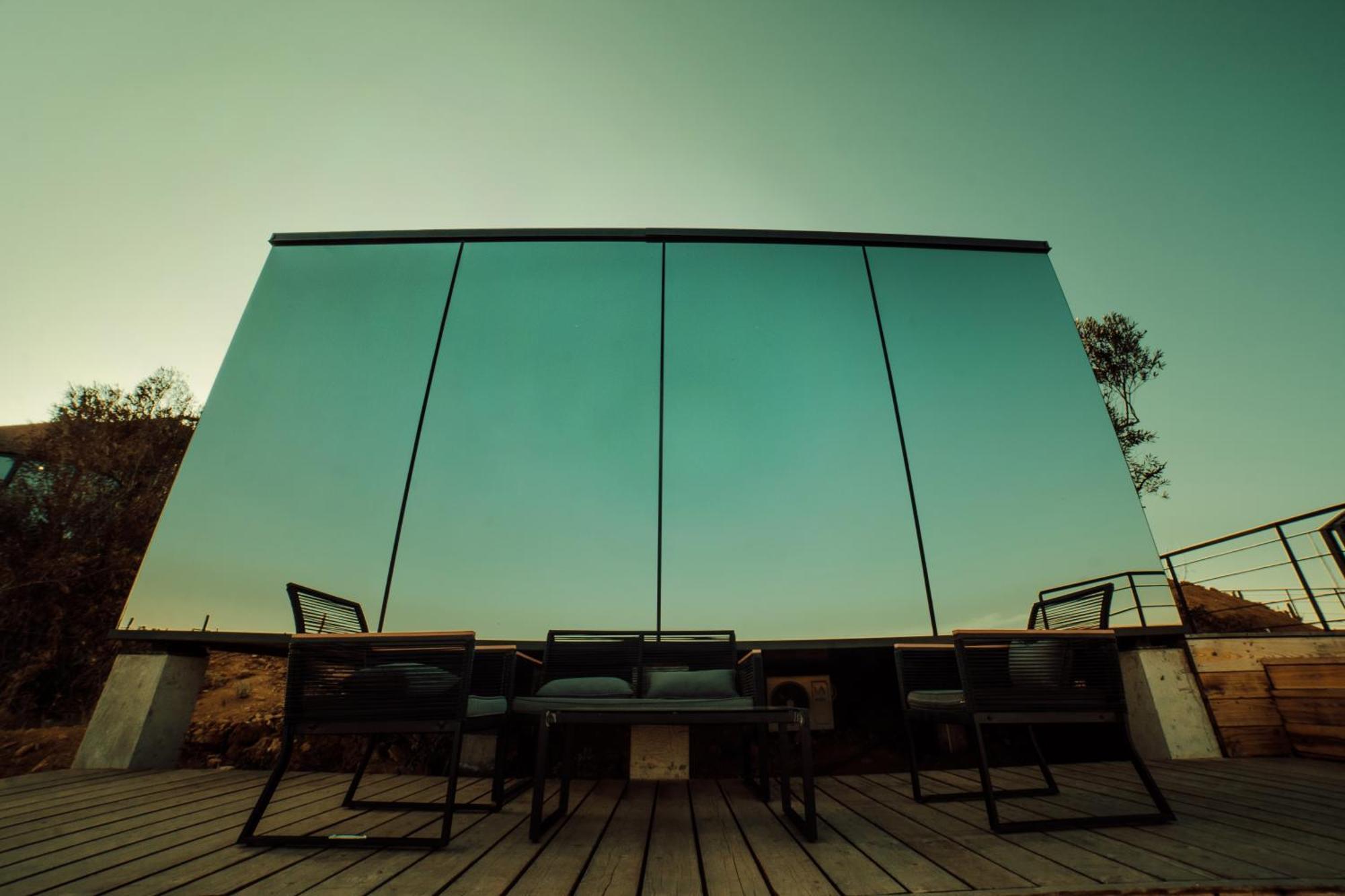 Bajo Estrellas Hotel Contemporaneo บาเย เด กัวลาลูเป ภายนอก รูปภาพ