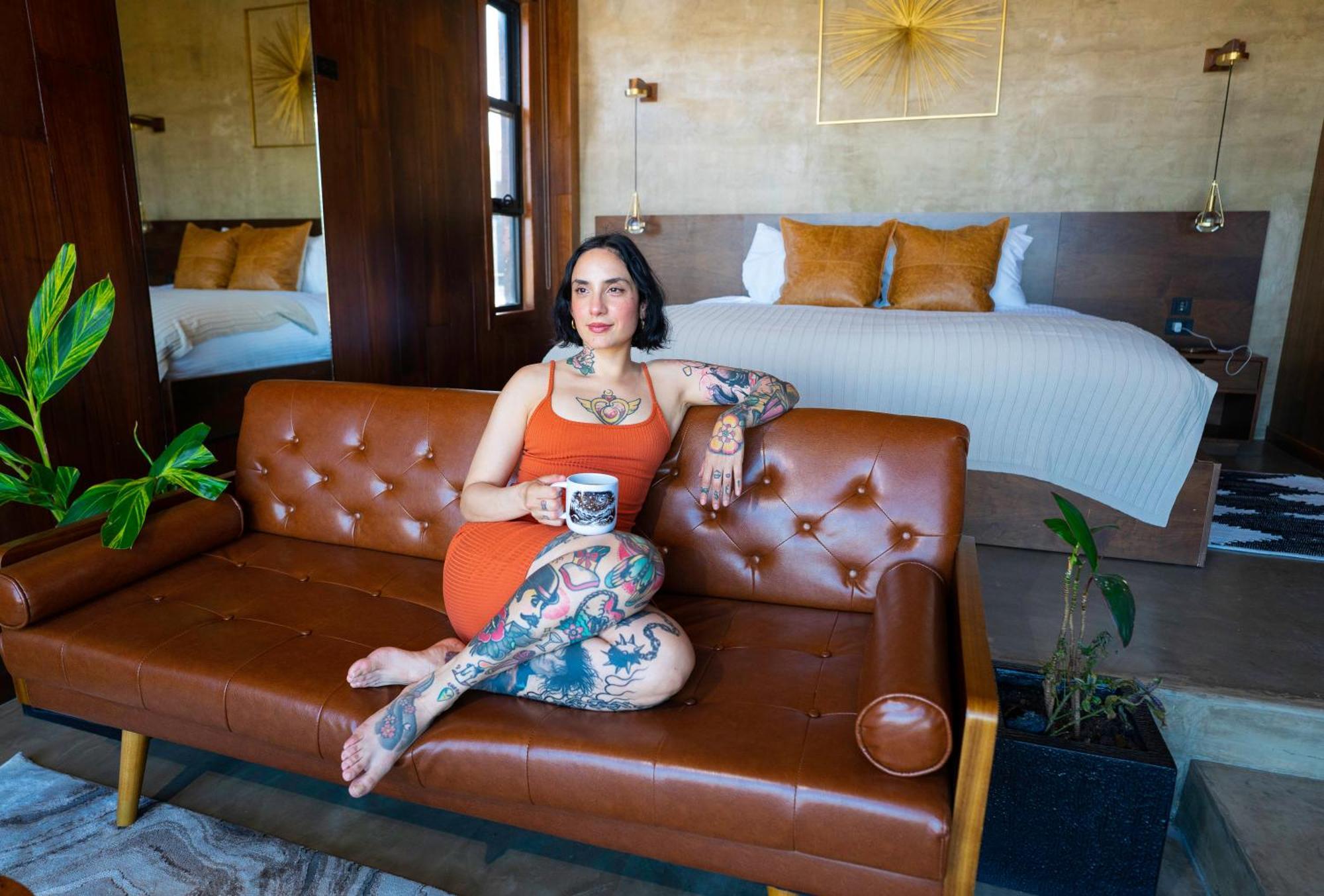 Bajo Estrellas Hotel Contemporaneo บาเย เด กัวลาลูเป ภายนอก รูปภาพ
