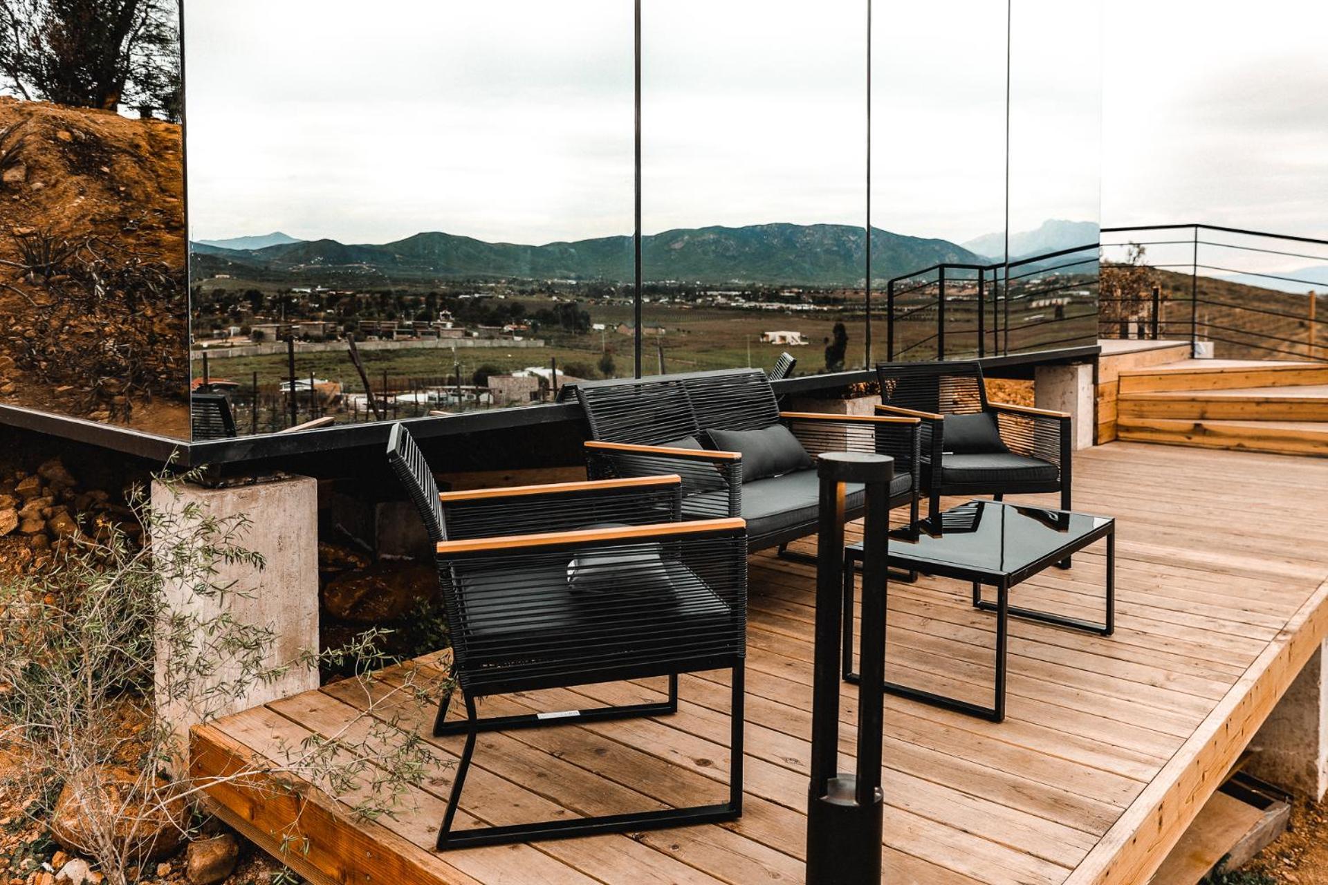 Bajo Estrellas Hotel Contemporaneo บาเย เด กัวลาลูเป ภายนอก รูปภาพ