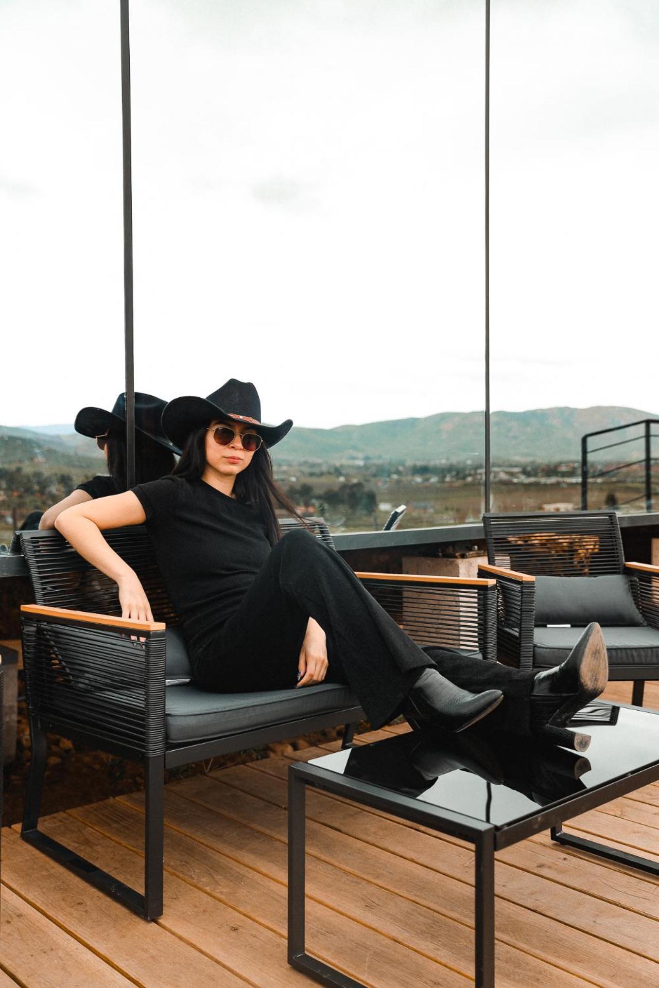 Bajo Estrellas Hotel Contemporaneo บาเย เด กัวลาลูเป ภายนอก รูปภาพ